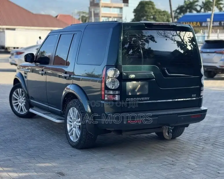 Land Rover Discovery 2015 Green