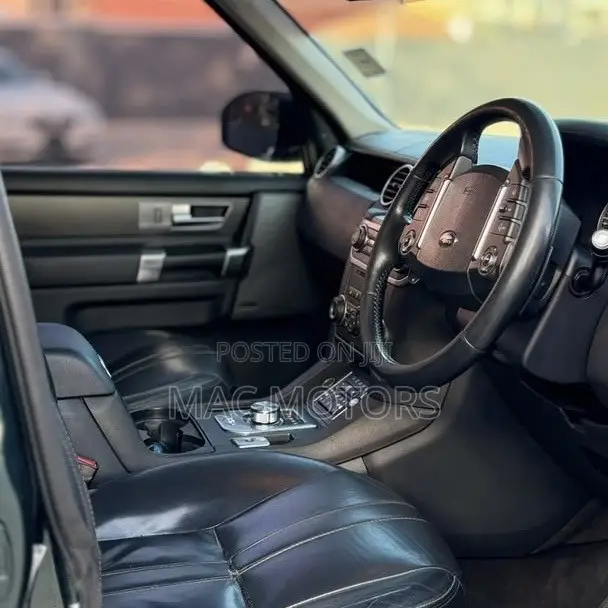 Land Rover Discovery 2015 Green
