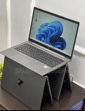 Laptop HP ZBook Firefly 14 G7 32GB Intel Core i7 SSD 1T