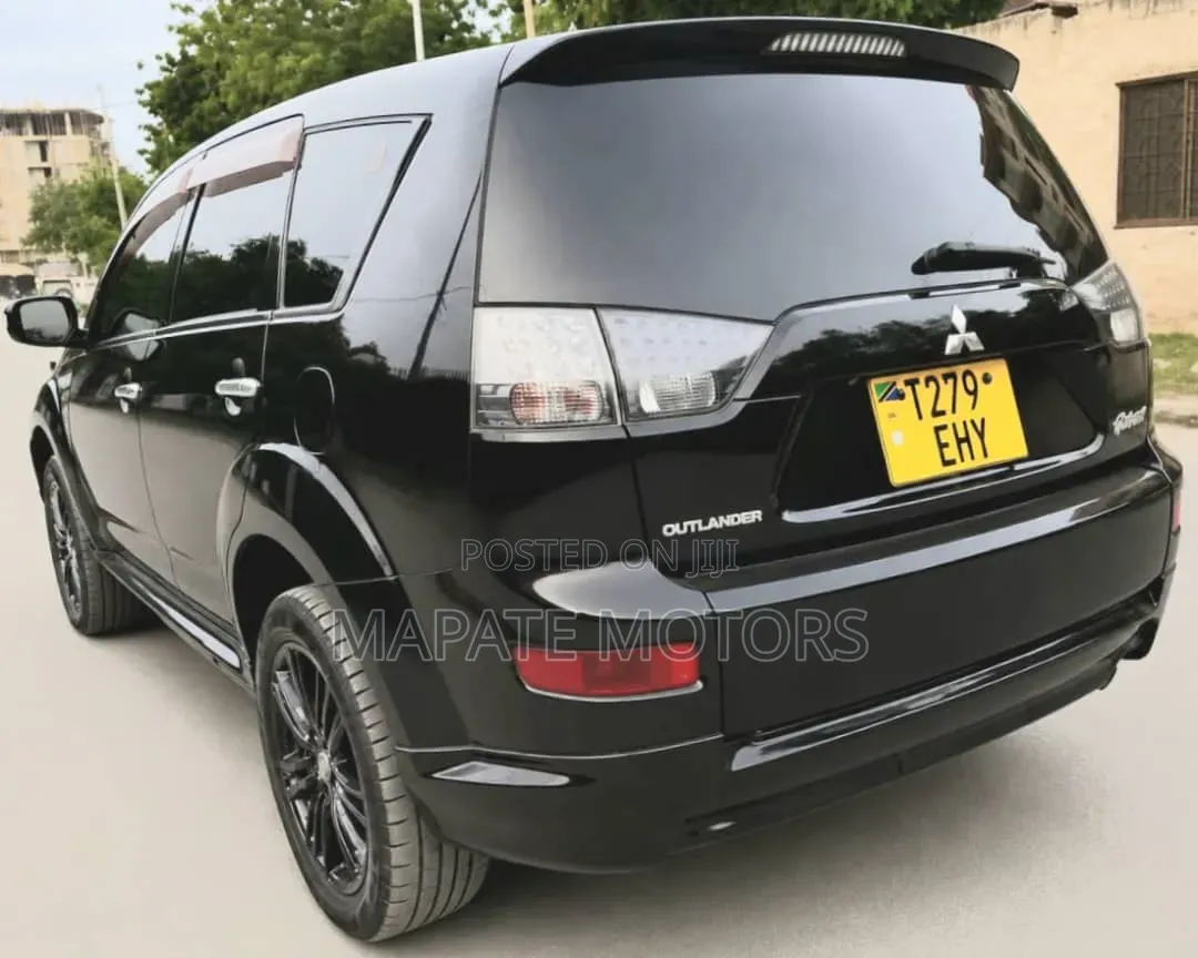 Mitsubishi Outlander Sport SE 2WD 2013 Black