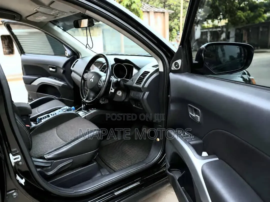 Mitsubishi Outlander Sport SE 2WD 2013 Black