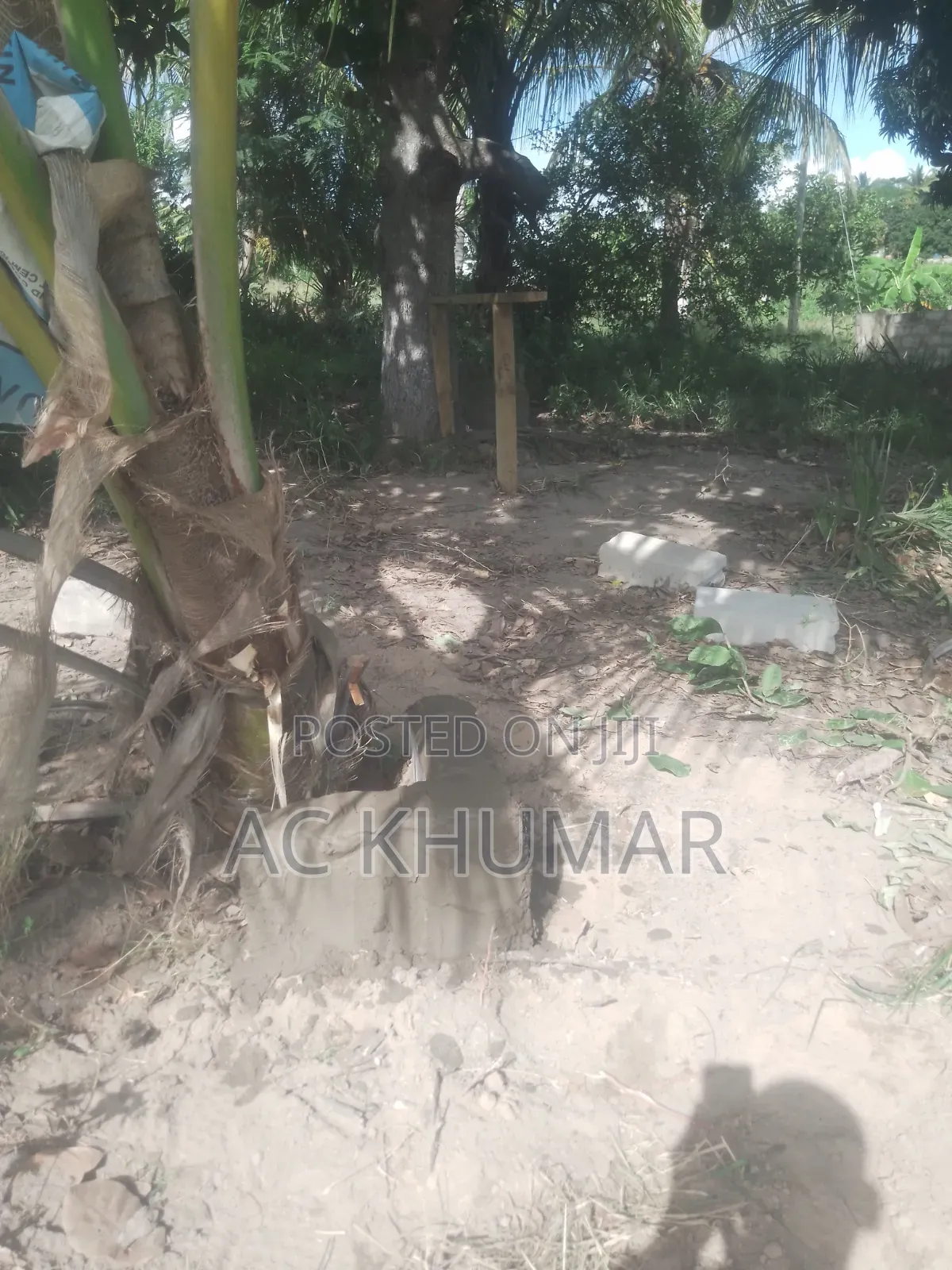 Kiwanja 20×20m Kinauzwa – 13m