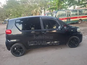 Toyota Porte 2005 Black