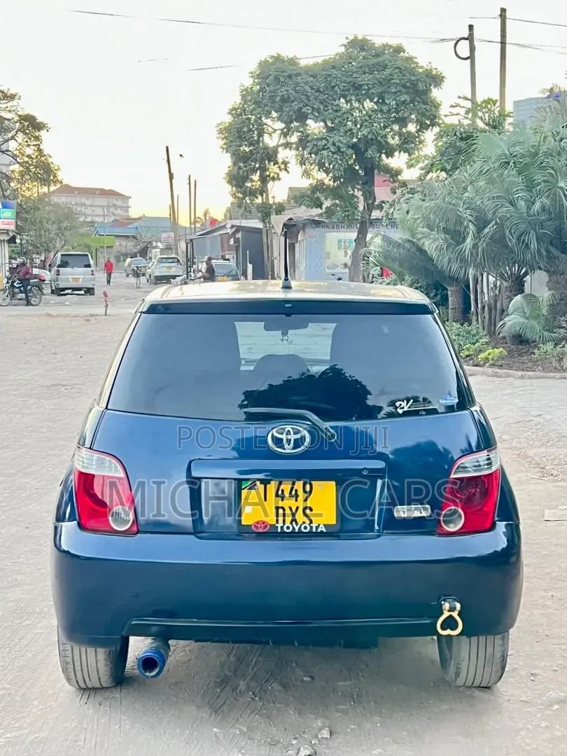 Toyota IST 2006 Blue