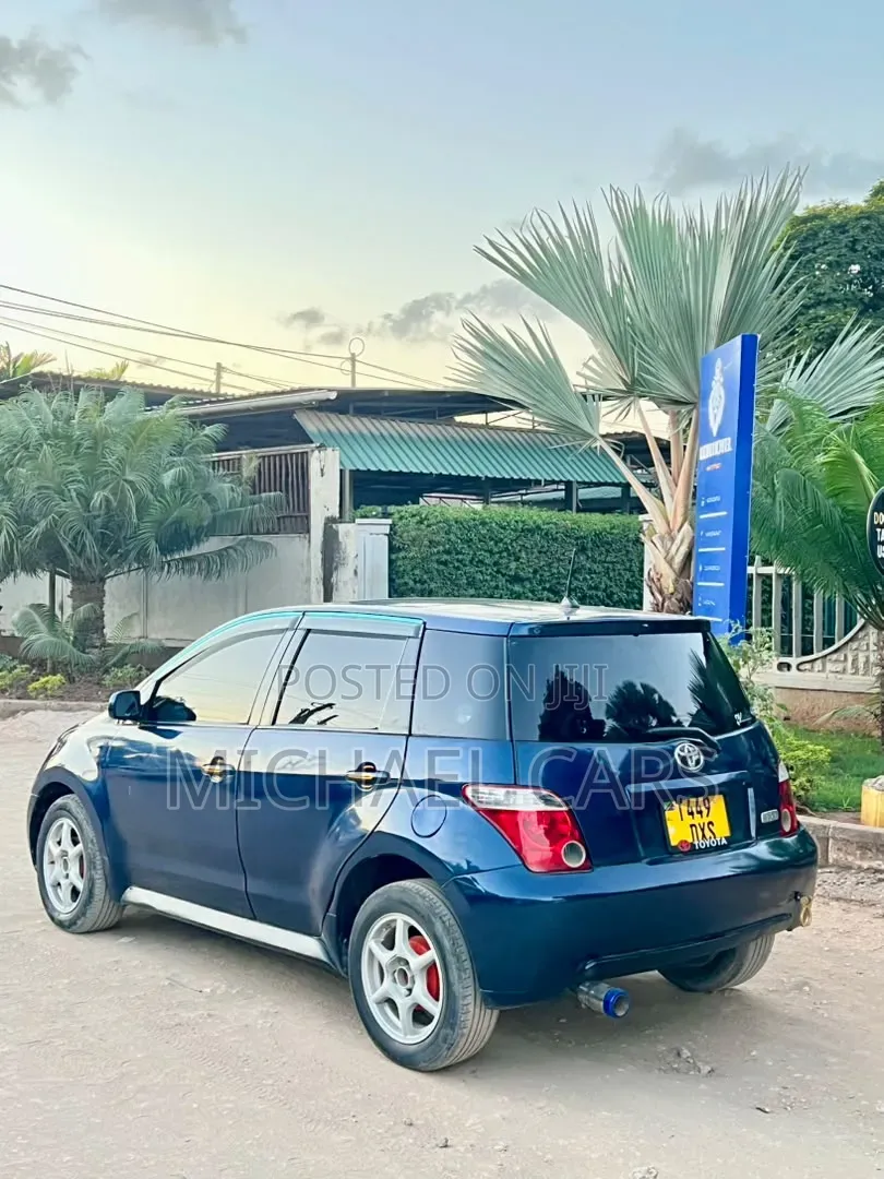 Toyota IST 2006 Blue