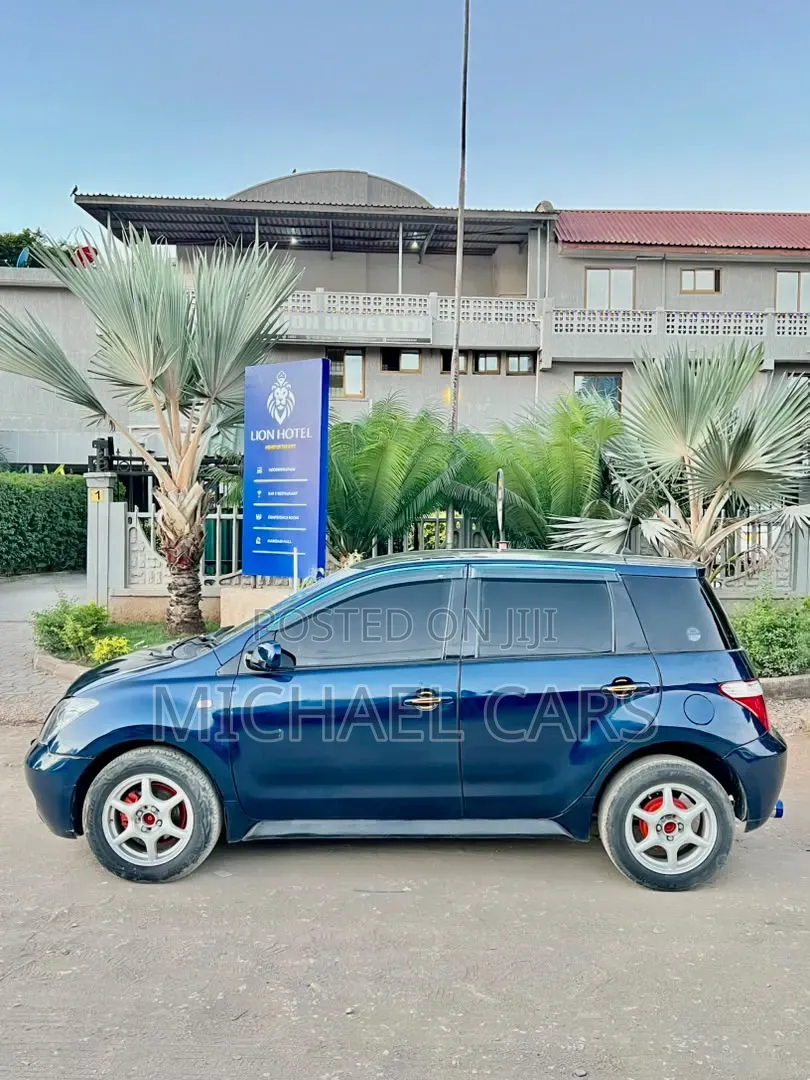 Toyota IST 2006 Blue