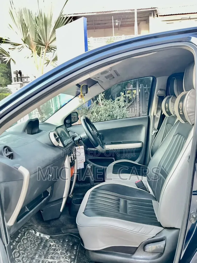 Toyota IST 2006 Blue