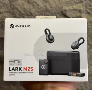 Hollyland Lark M2S Wireless Lavalier Microphone Combo