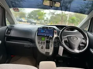 Toyota Ractis 2007 Silver