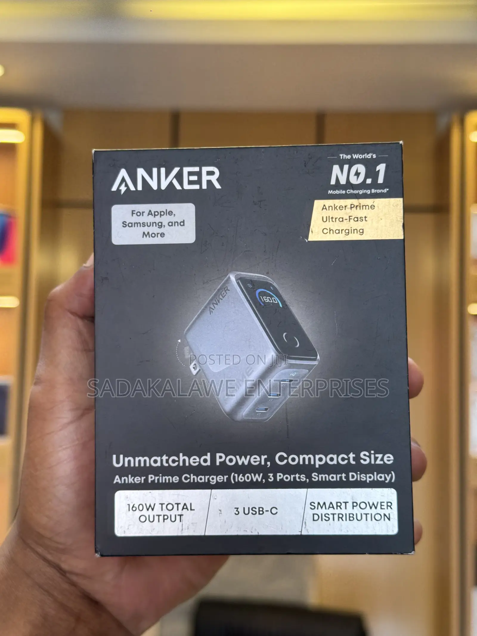 Anker Prime Charger 160W (3 Ports, Smart Display)