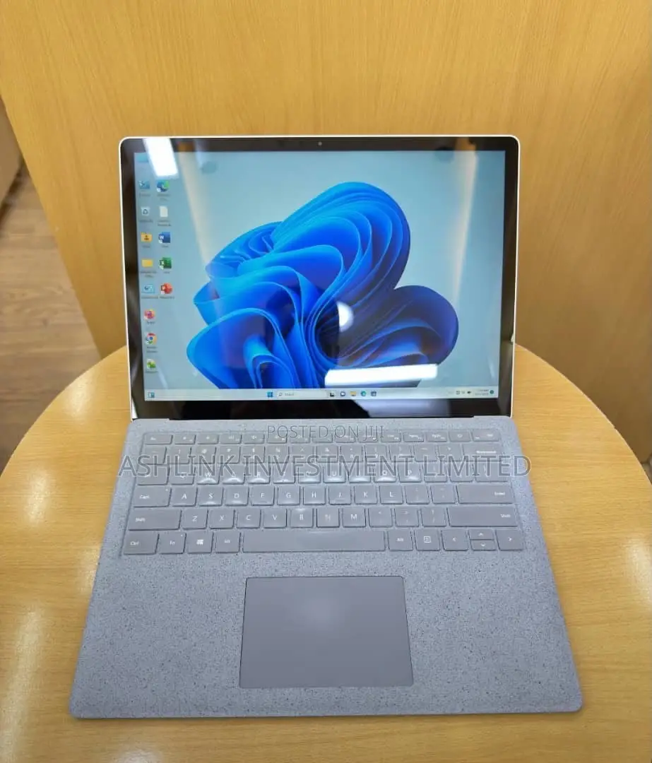 Laptop Microsoft Surface Laptop 2 8GB Intel Core i5 SSD 256GB