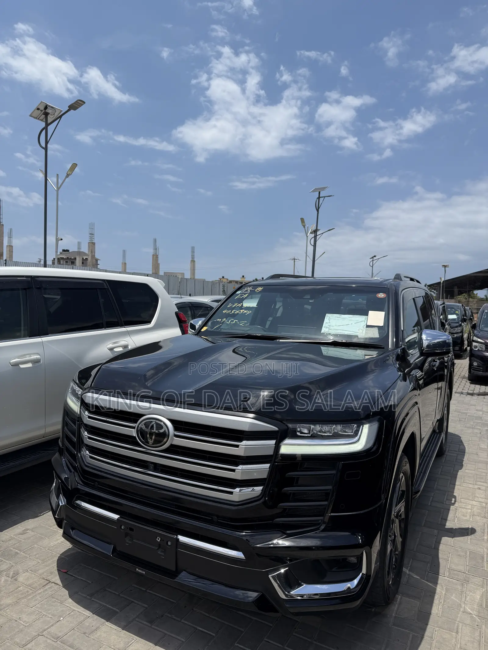 Toyota Land Cruiser LC300 2023 Black
