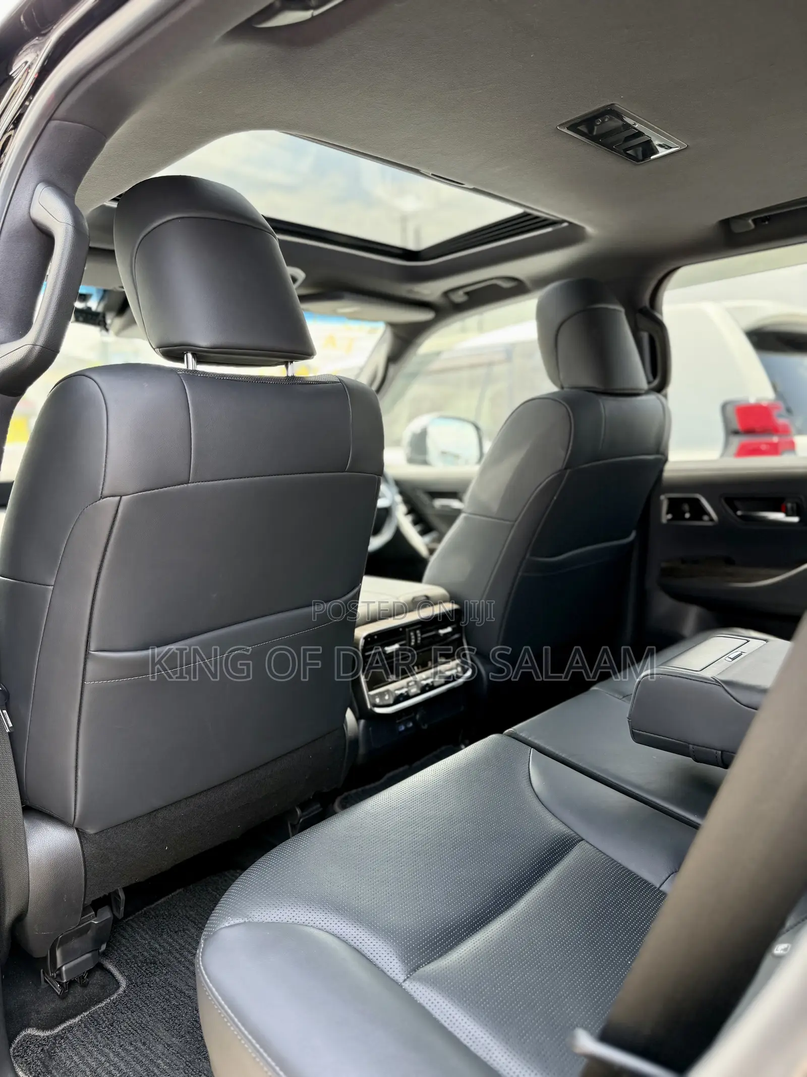 Toyota Land Cruiser LC300 2023 Black