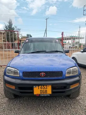 Toyota RAV4 1999 Silver