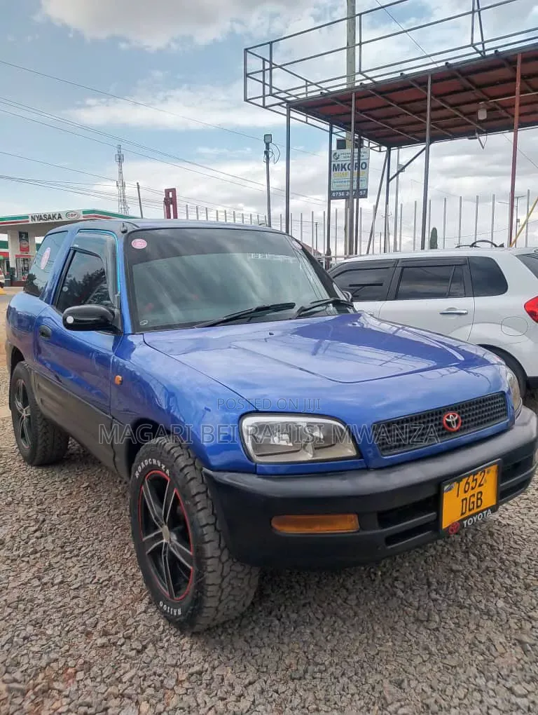 Toyota RAV4 1999 Silver