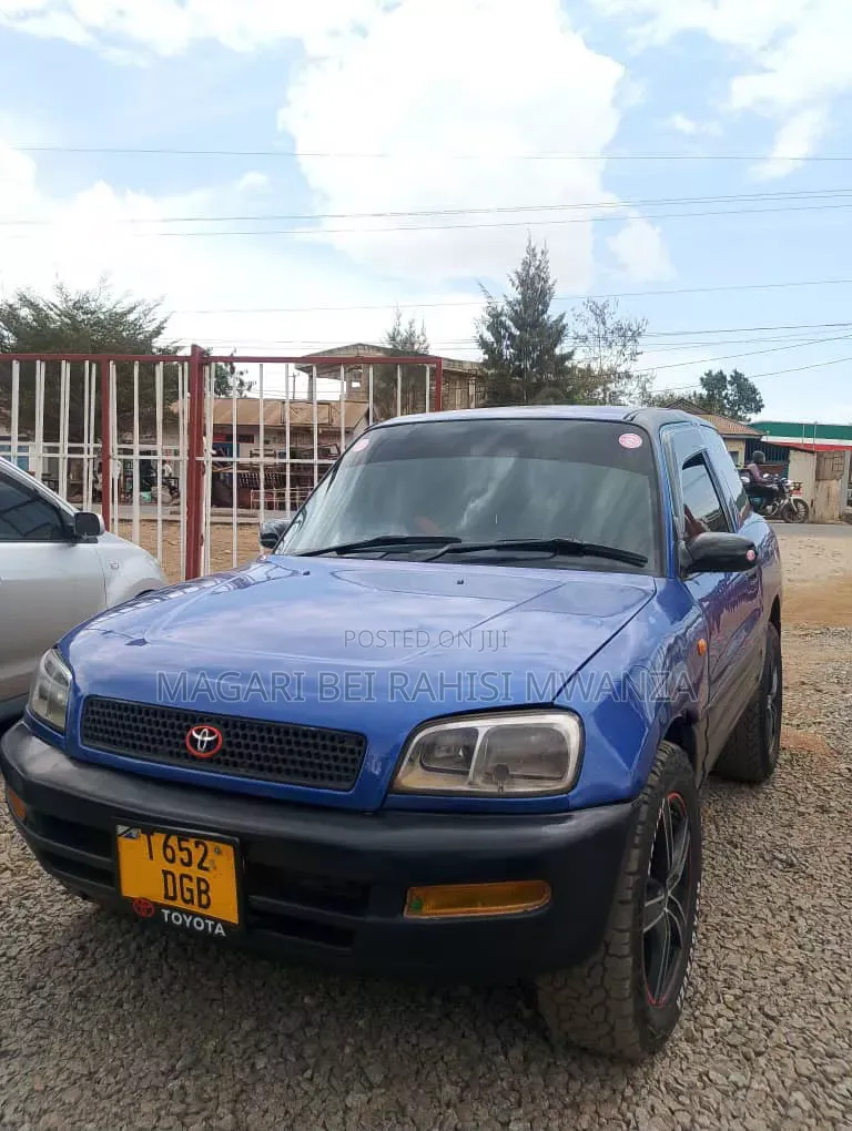 Toyota RAV4 1999 Silver