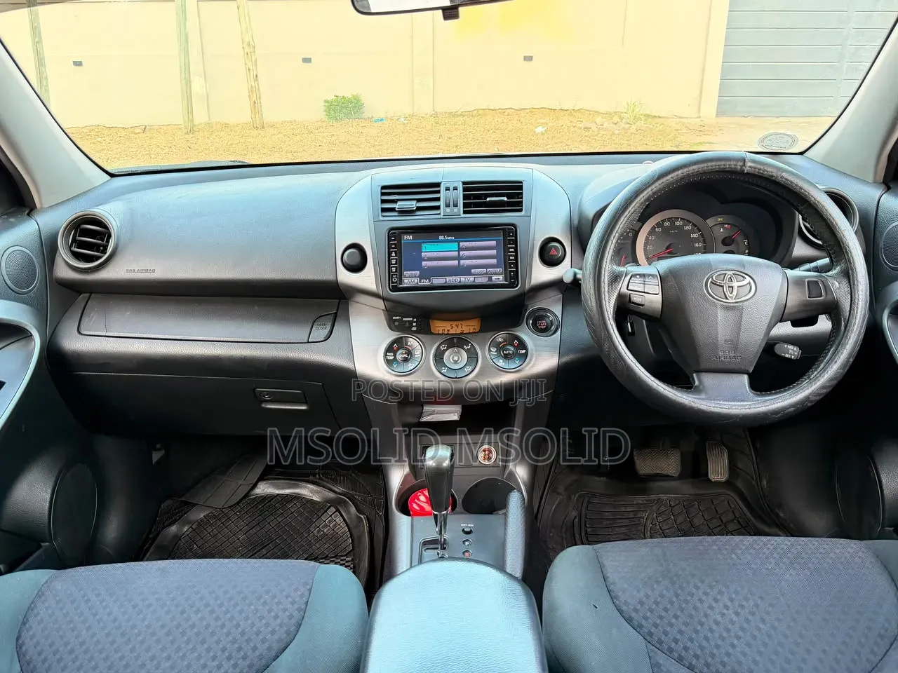 Toyota Vanguard 2010 Gray