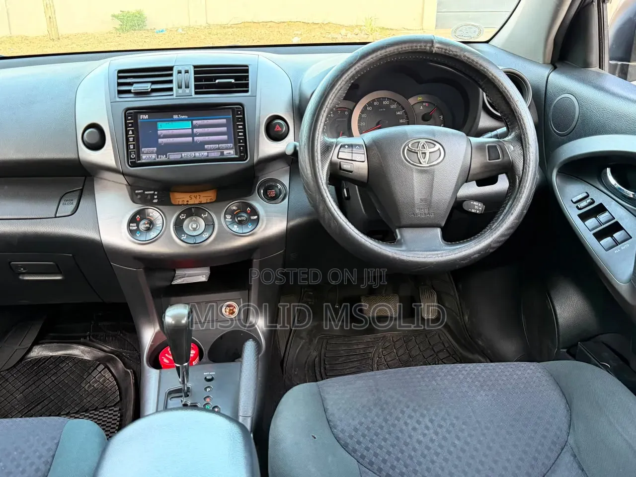 Toyota Vanguard 2010 Gray