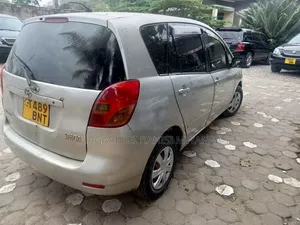 Toyota Corolla Spacio 2004 Silver