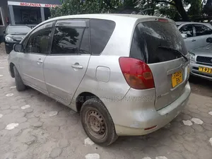 Toyota Corolla Spacio 2004 Silver