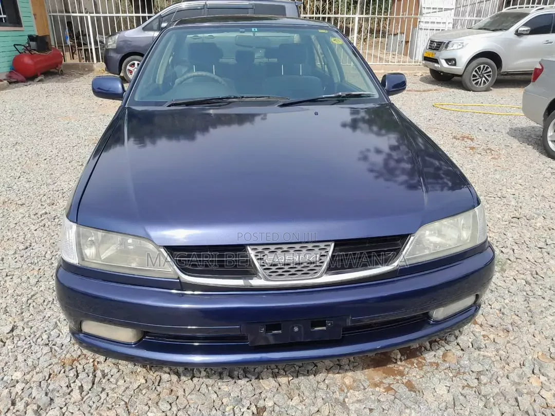 Toyota Carina 2000 Blue