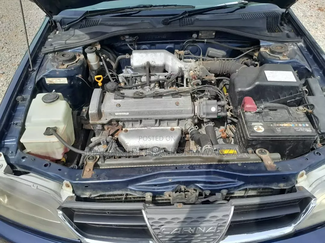 Toyota Carina 2000 Blue