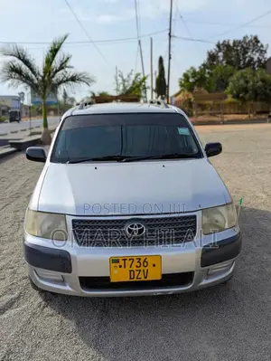 Toyota Succeed 2005 Silver