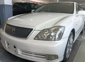 Toyota Crown 2007 White