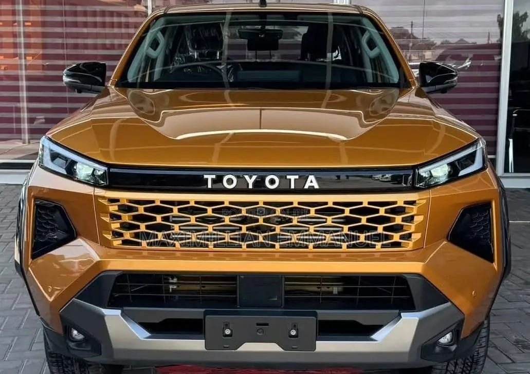 New Toyota Hilux 2026 Orange