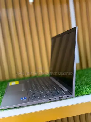Laptop HP ZBook Firefly G8 16GB Intel Core i7 SSD 512GB