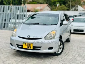 Toyota Wish 2006 Silver