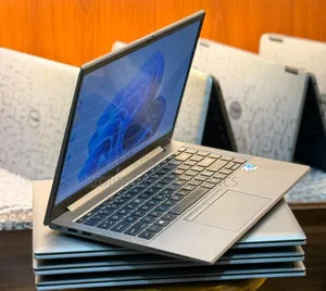 Laptop HP ZBook Firefly 14 G7 16GB Intel Core i7 SSD 256GB