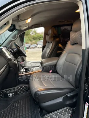 Toyota Land Cruiser 2016 Black