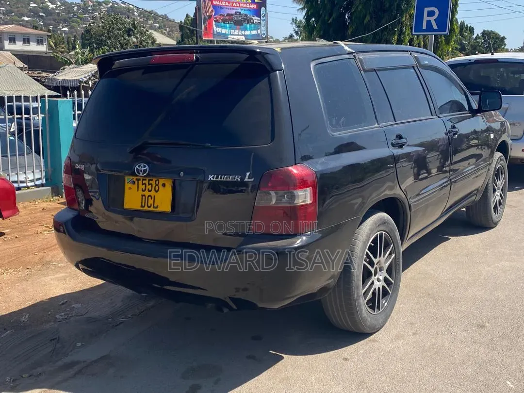 Toyota Kluger 2004 Black