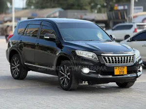 Toyota Vanguard 2011 Black