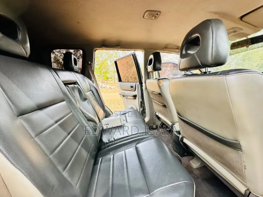 Nissan X-Trail 2005 Gray