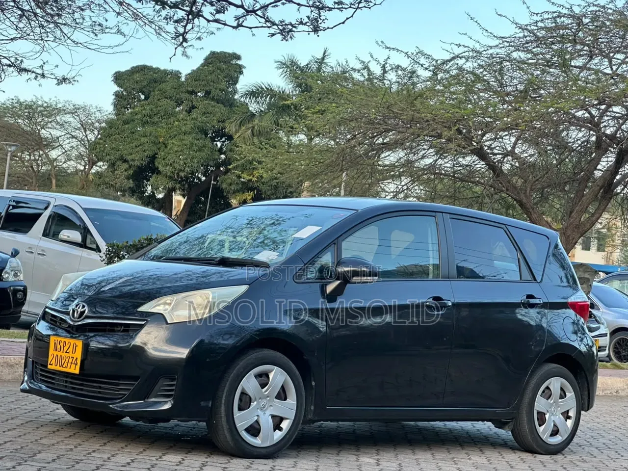 Toyota Ractis 2010 Black