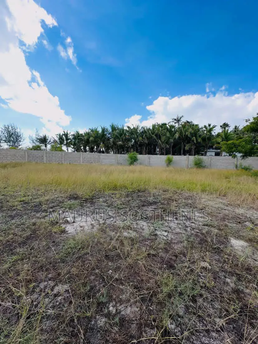 Beach Plot for Sale TSH 880,000,000 at Mbezi Beach, Dar Es Salaam