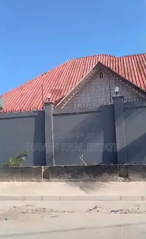 Furnished 4bdrm House in Mjini for rent