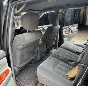 Toyota Land Cruiser 1998 Black