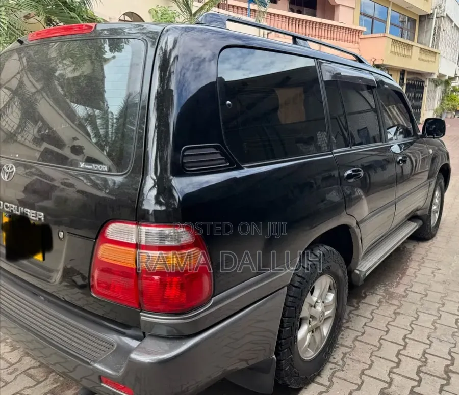 Toyota Land Cruiser 1998 Black
