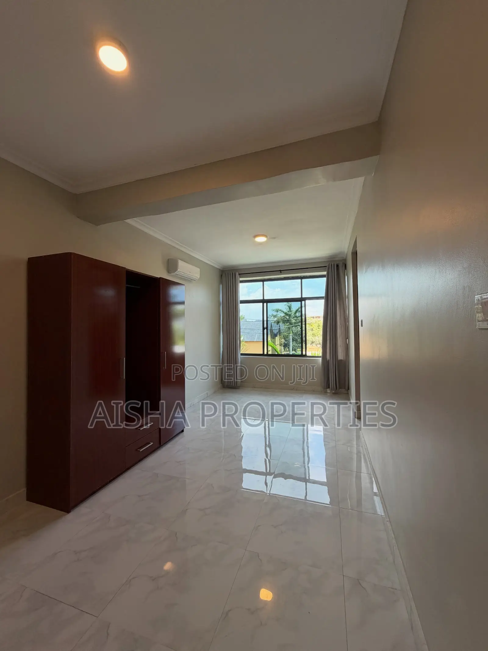 Furnished 2bdrm Apartment in Oyster Bay for rent