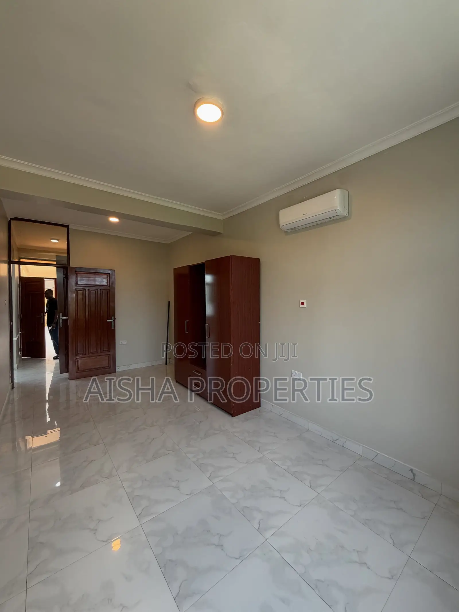Furnished 2bdrm Apartment in Oyster Bay for rent
