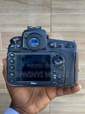 Nikon D810 DSLR Camera (Body Only)