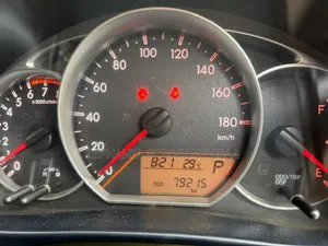 Toyota Ractis 2012 Maroon