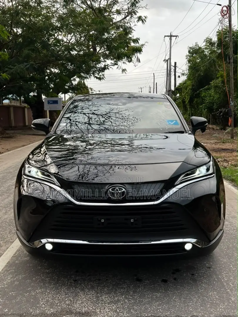 Toyota Harrier 2022 Black