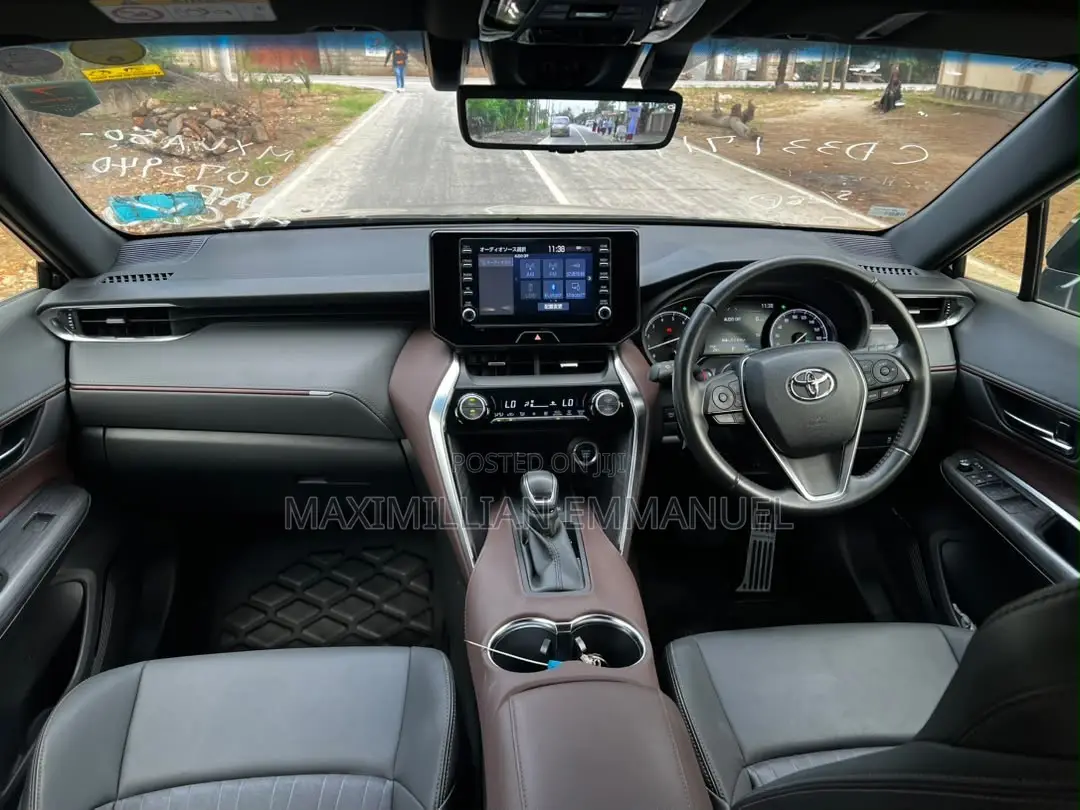 Toyota Harrier 2022 Black
