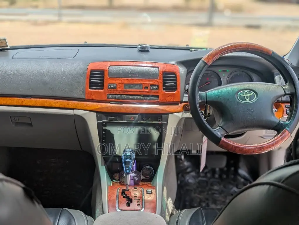 Toyota Mark II 2002 Black