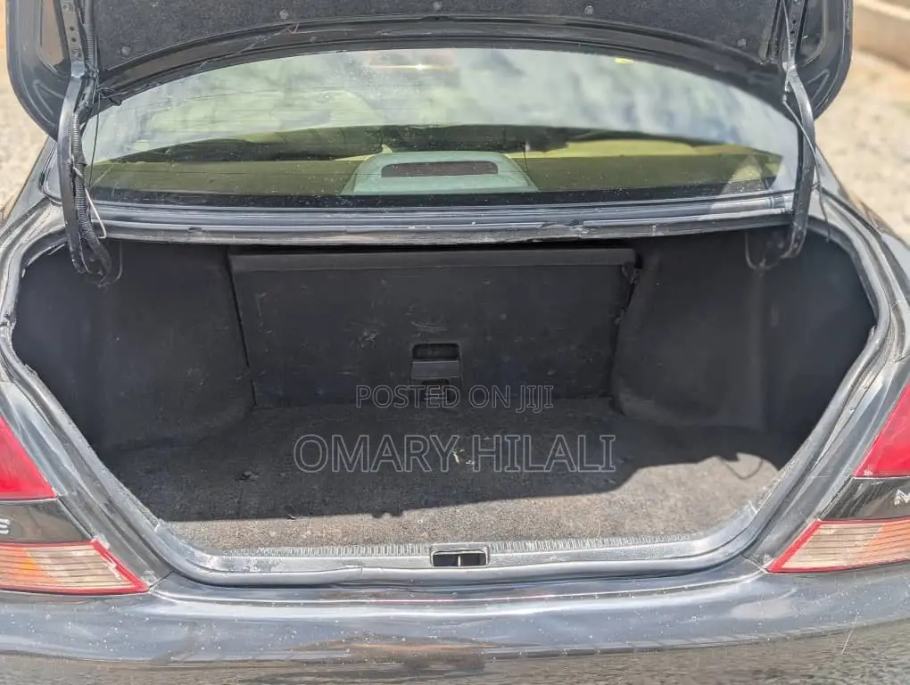 Toyota Mark II 2002 Black