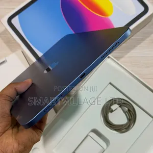 New Apple iPad (2025) 256 GB Blue